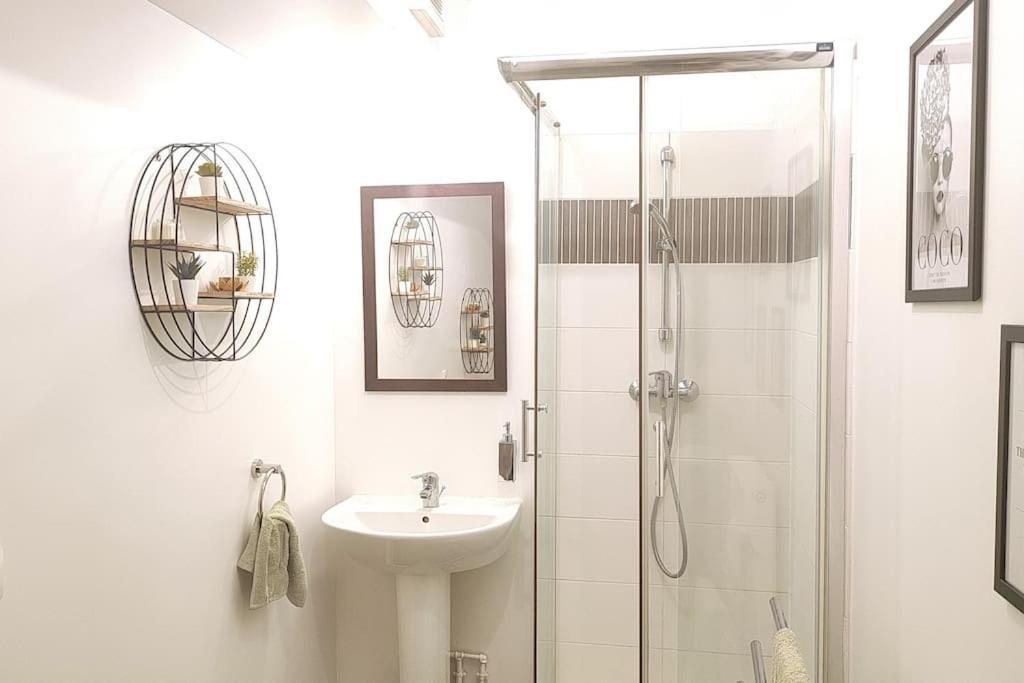 A 15 Min De Paris Apartment